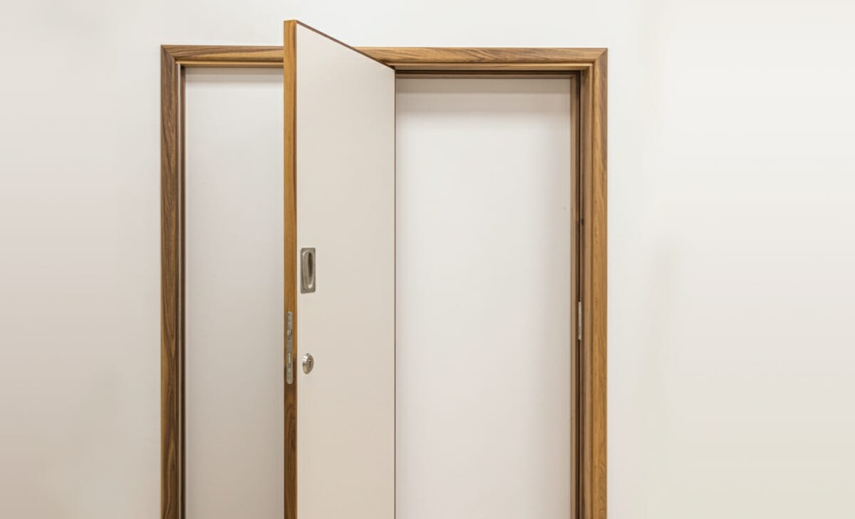 STOW can be used as a normal door to provide service users with optimal privacy.